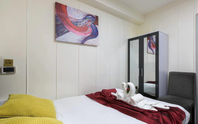 Tribe Amsterdam City