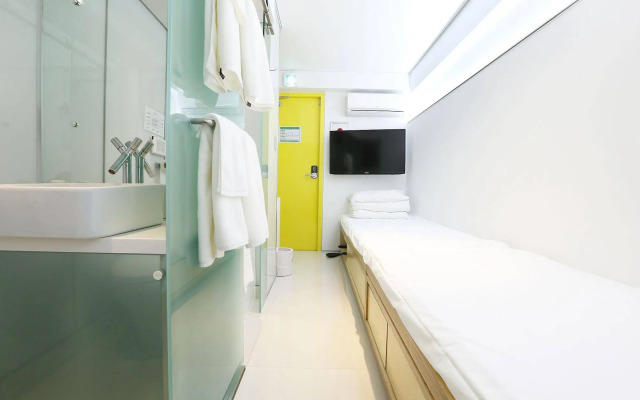 Lookhome Guesthouse (female only)