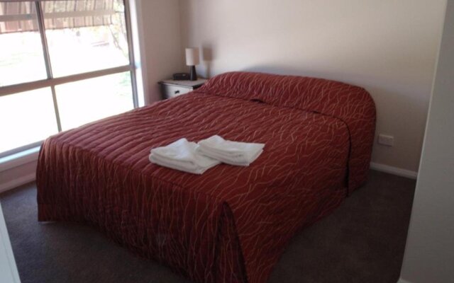 Ashleigh Court Motor Inn