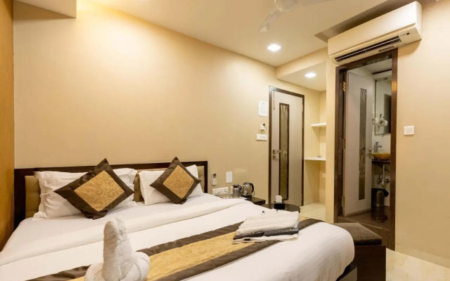 The Majlis Hotel - Near Taj Hotel Colaba