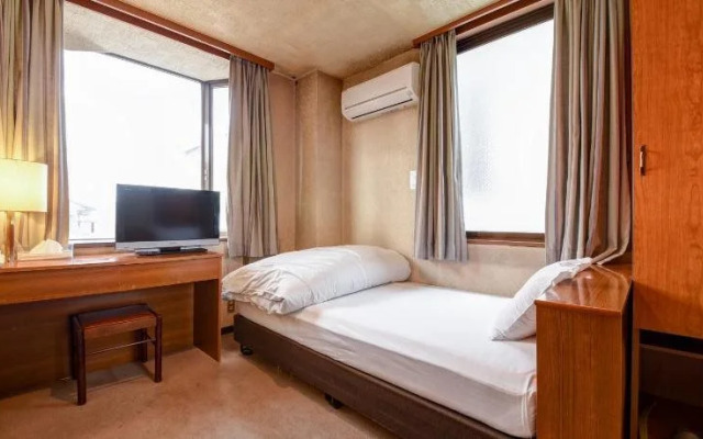 Green Business Hotel