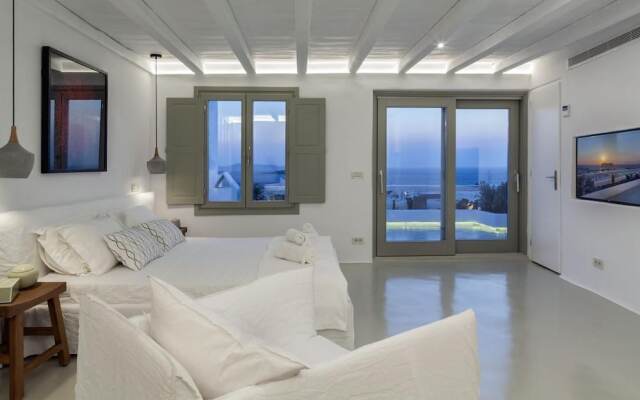 She Mykonos - The Residency