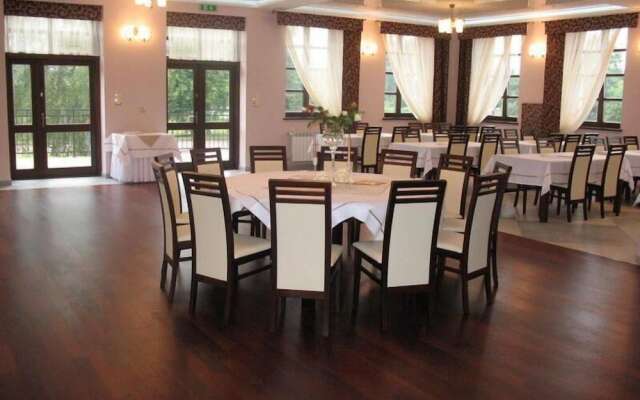 Hotel Rytwiany Nowy Dworek