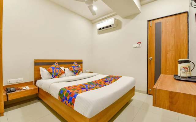 Flagship 76949 Hotel Happinex