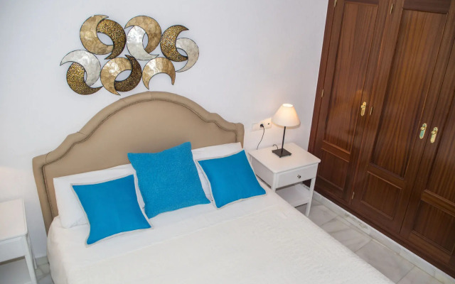 4 Seasons La Rosaleda Apartment