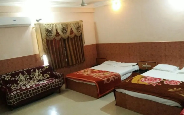 Hotel Meera