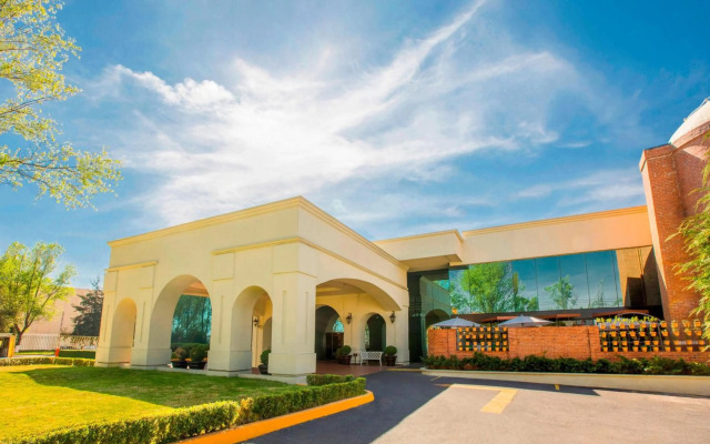 Courtyard by Marriott Toluca Airport