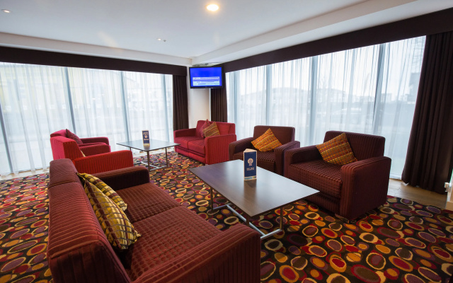 Holiday Inn Express Birmingham–South A45