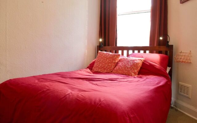 Beautiful 3 Bedroom Edinburgh Home