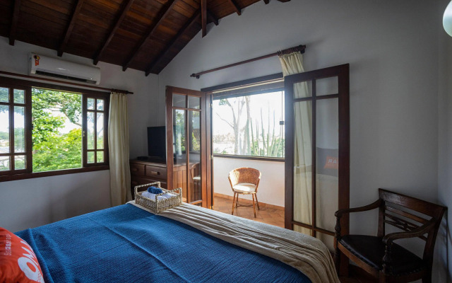 Casa duplex em Manguinhos com piscina | E 266