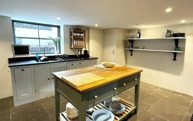 Luxury Leamington Spa House With 3 Bedrooms