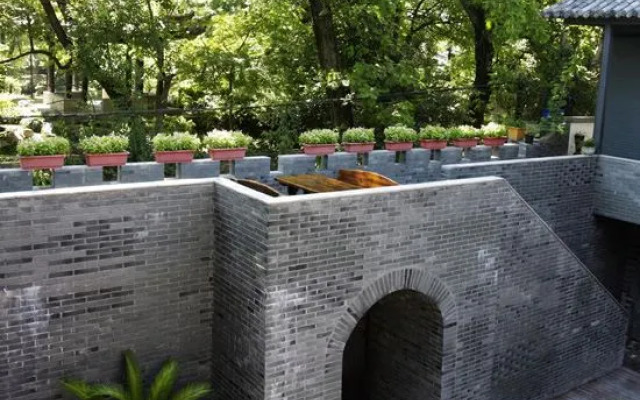 Shaoxing Dayue Xiaoyuan Culture Theme Hotel (Lu Xun's hometown Shenyuan Branch)