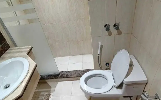 Moro Global Gold Al Aziziyah Hotel
