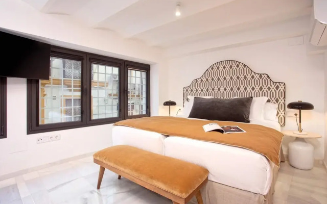 Cozy 2BD Duplex in Seville Center Gran Poder