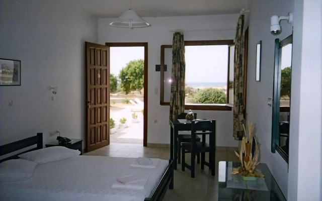 Romanzza Studios