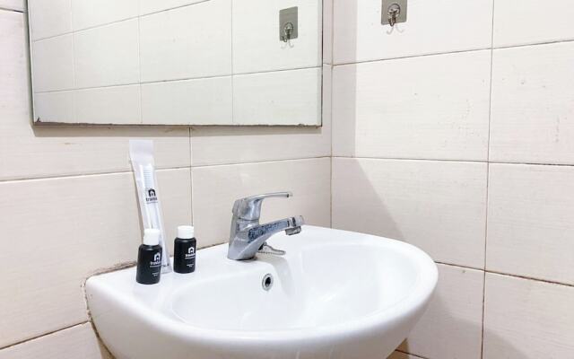 Comfortable 1Br At Sky Terrace Apartment