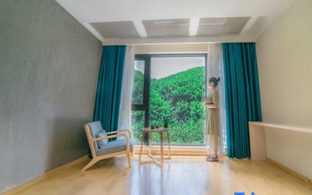 Shanfeng Zhuyun · Creekside Family Hiking Resort (Anji Longwang Mountain Rafting)