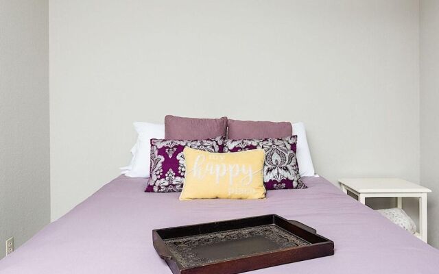 Everett Street Retreat