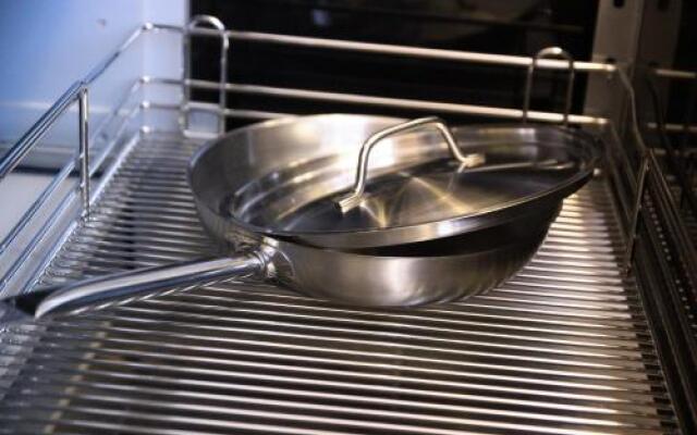 Alexandra Apartments Industrial Bridge