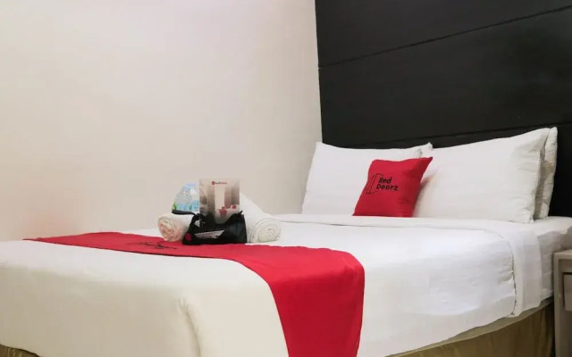 RedDoorz Plus @ Hernan Cortez Cebu