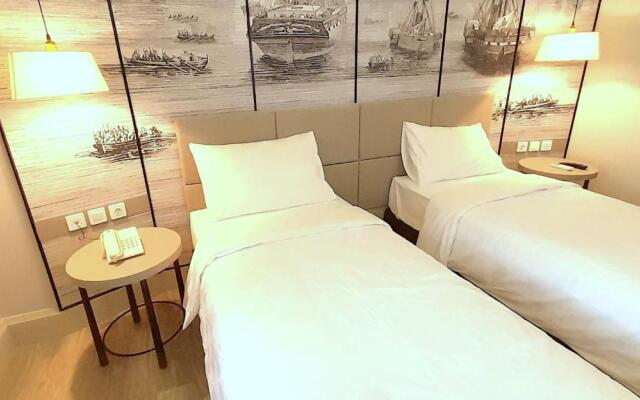 Three R Hotel