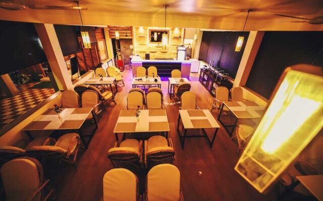 Grand Vatika Resort