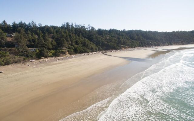 Otter Rock Hideaway