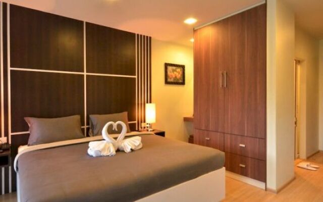 The Nice Condotel Bangtao Beach