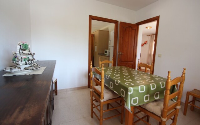 Laura-29A - pretty holiday property with garden and private pool in Calpe