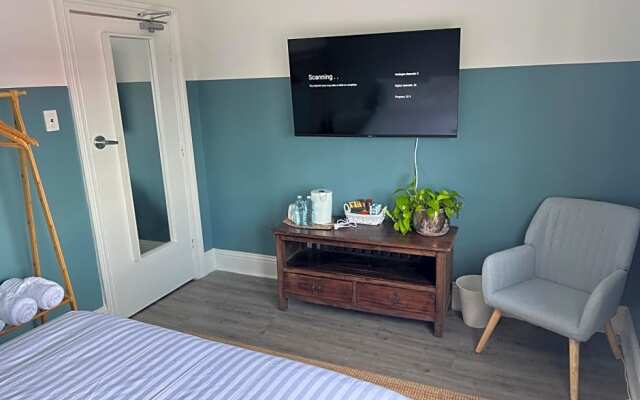 Native Rose Hotel