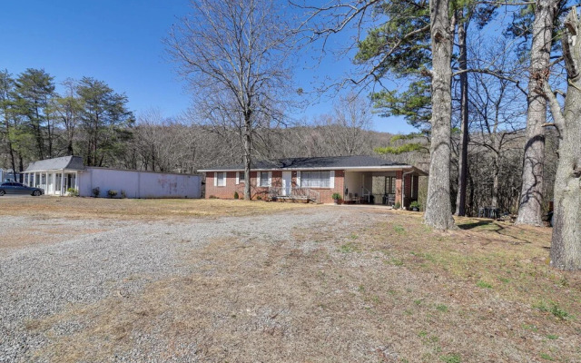 Peaceful Trenton Home w/ Patio Near Hiking!