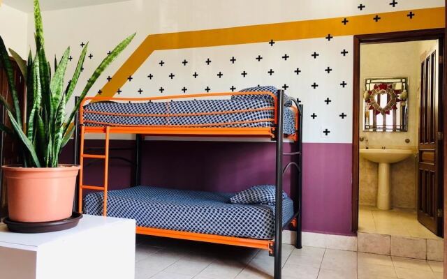 Hostal Central - Hostel
