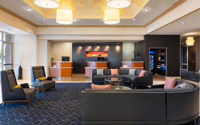 Courtyard by Marriott Baldwin Park
