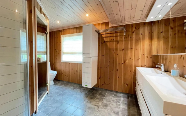 Luxembu - 4 bedroom cabin