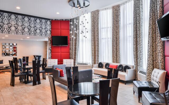 DoubleTree by Hilton Charlotte City Center