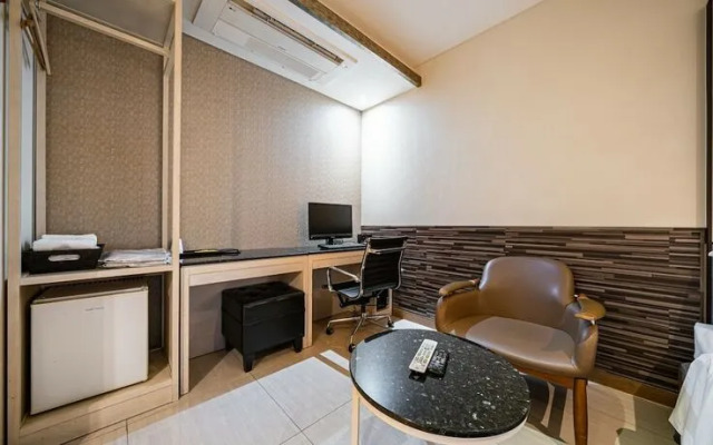 Yeongdeungpo Boutique Hotel Sb