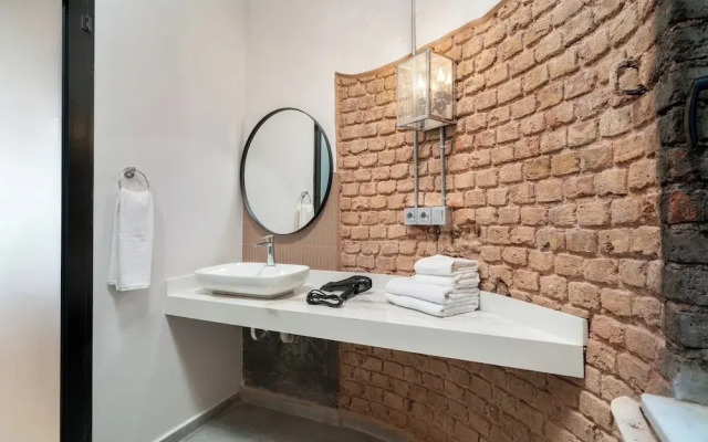 Urban Quarters - Büklü Han