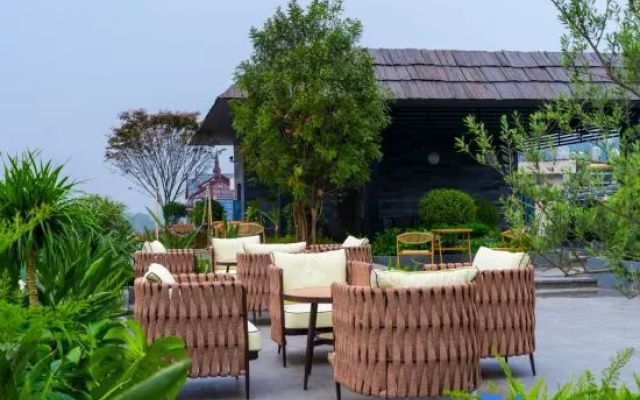 Yun Shi Di Garden Hotel (Yingjiang International Jade City Branch) — 5-star hotel in Dehong