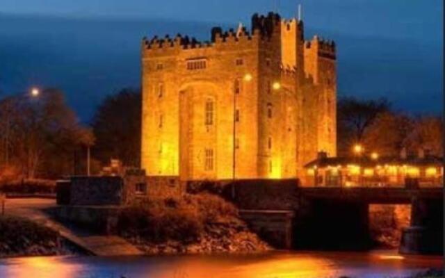 Rossmanagher House