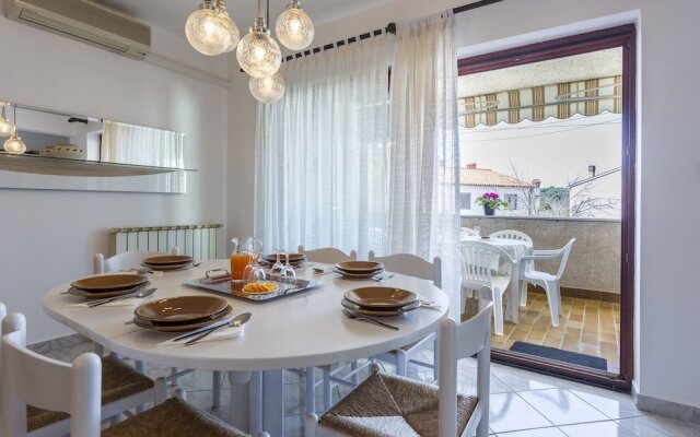 Apartments Nela Valdebek