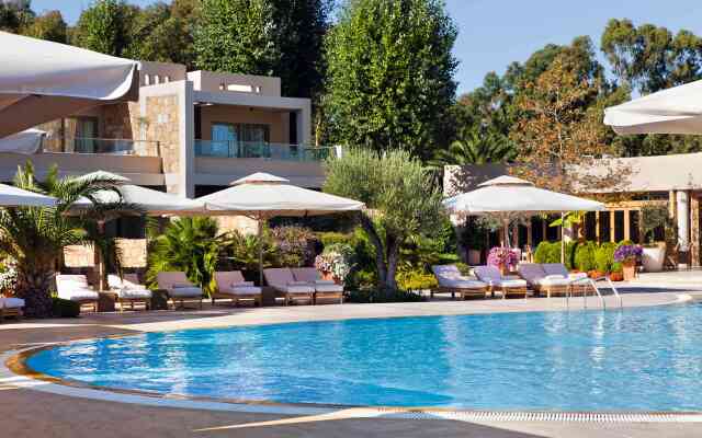 Sani Asterias Suites