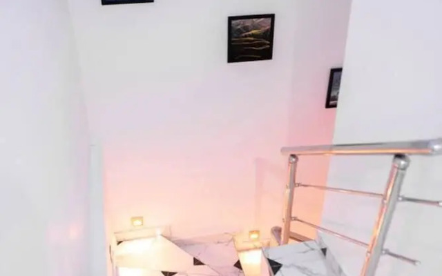 Furnished 3 Bedrooms Apartment With Wifi