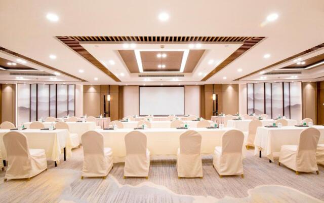 Jin Jiang Pine City Hotel