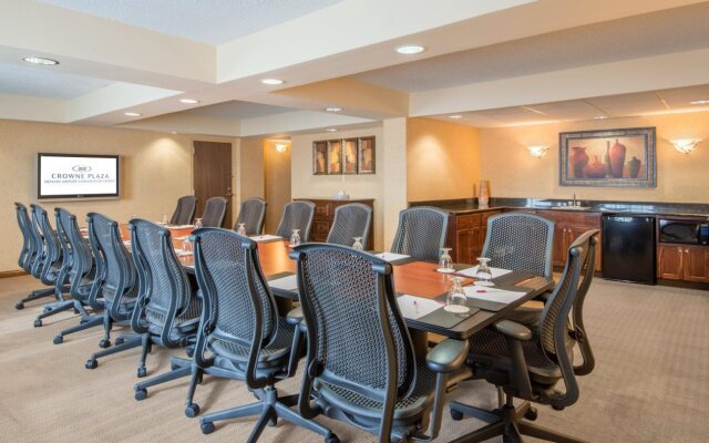 Crowne Plaza Denver International Airport