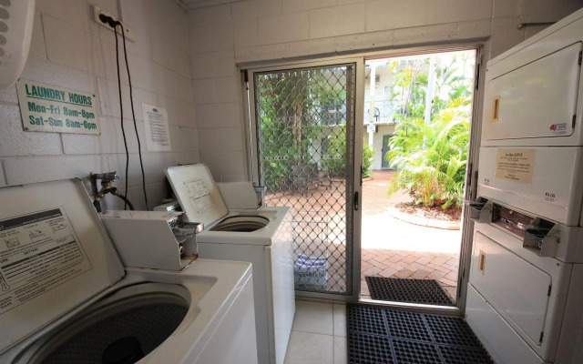 Coconut Grove Holiday Apartments