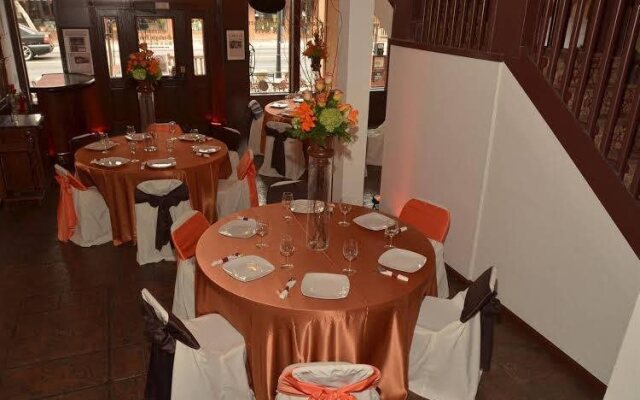 Gaslight Inn