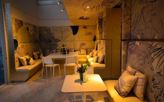 Comet Hotel Suratthani