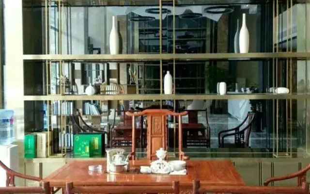 HIGH VICTORY Hotel (Yingde Xianhu Bay)