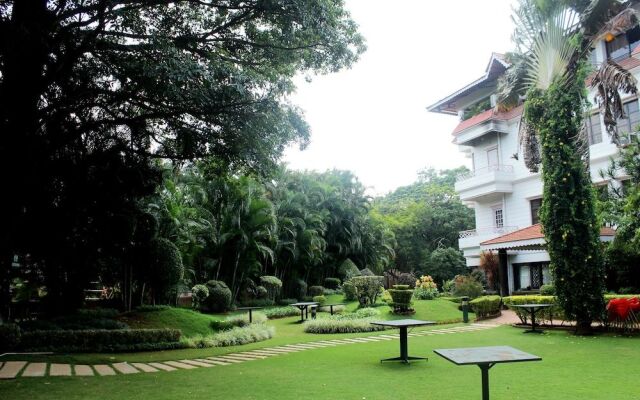 OYO 1839 Hotel Royal Inn