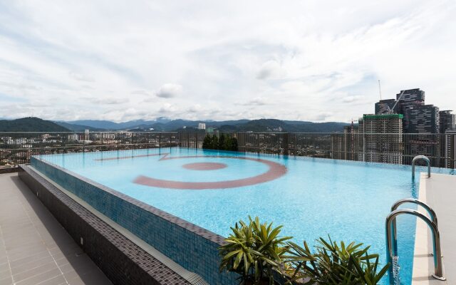 OYO 553 Home 3 Towers Studio